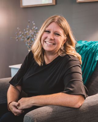 Photo of Tracy Carter, Marriage & Family Therapist, MS, LCMFT, LPC