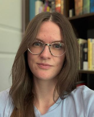 Photo of Julia Stebbins, Clinical Social Work/Therapist, LCSW