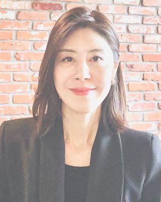 Photo of Julie Yook, Art Therapist, MA, LCPAT, ATR-BC