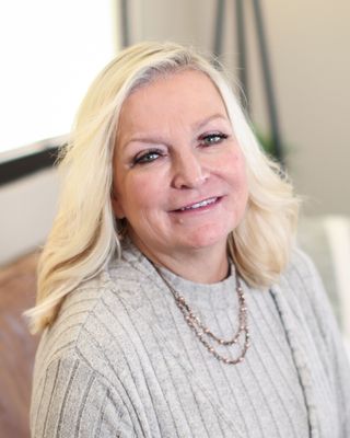 Photo of Dr. Cary Settles, Licensed Professional Counselor, PhD