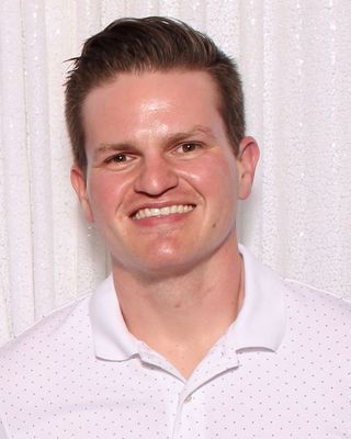 Photo of Robert Dillinger, Marriage & Family Therapist Associate, MS