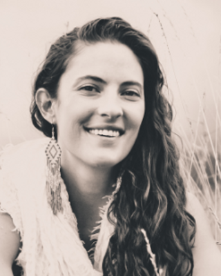 Photo of Hannah Meinking, Licensed Professional Clinical Counselor, LPCC