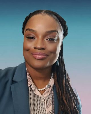 Photo of Kam Newtton, Pre-Licensed Professional, MSW