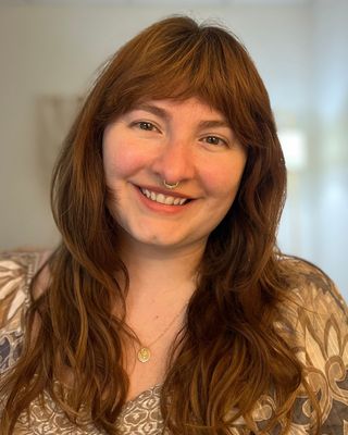 Photo of Nikki Conomos, Marriage & Family Therapist Intern, MS