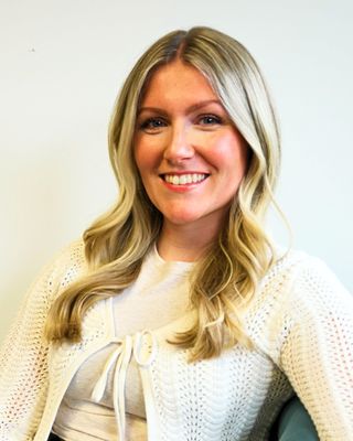 Photo of Erin Golestani, LMSW