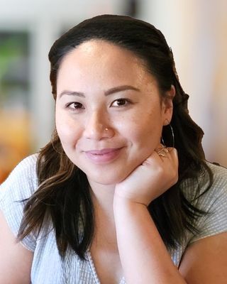 Photo of Rachelle Lim, Marriage & Family Therapist Associate in Washington