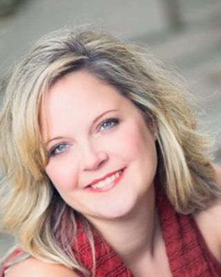 Photo of Dr. Stephanie Knarr, Marriage & Family Therapist, PhD, LCMFT