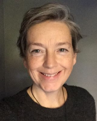 Photo of Emma Jennings, Counsellor in BN11, England