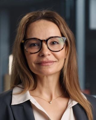 Photo of Rosa Antunes-Casey, Registered Psychotherapist, PR, OCT, CPT