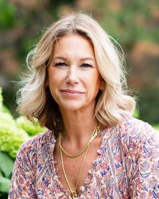 Photo of River Phoenix, Counselor, MS, LCPC, LMHC, ACCHt