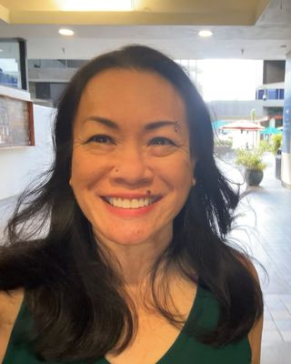 Photo of Kiri Siu, Marriage & Family Therapist, MA, LMFT
