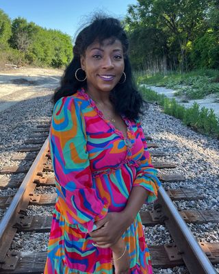 Photo of Ivory Maxwell-Hedger, Clinical Social Work/Therapist, MSW, LCSW