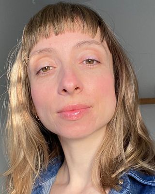Photo of Maria Teresia Mari, Clinical Social Work/Therapist
