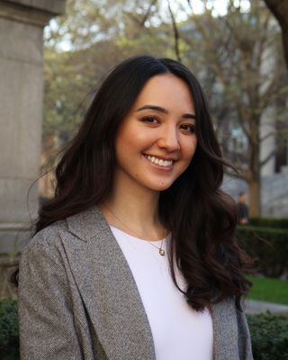 Photo of Eleanor Eng, Associate Professional Clinical Counselor, APCC, EdM, MA