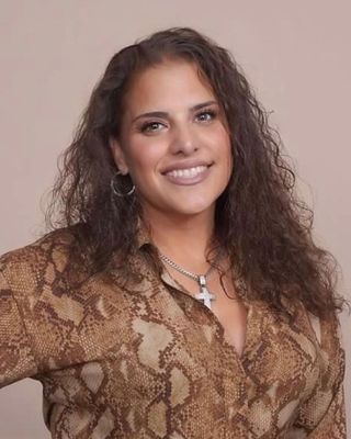 Photo of Sylvia Perez, Pre-Licensed Professional, LMHC, Intern