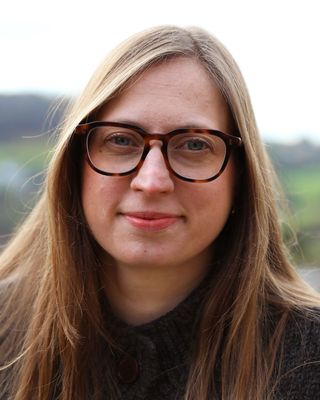 Photo of Dr Caroline Bendall, Psychologist, PsychD, HCPC - Clin. Psych.