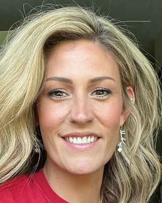 Photo of Keshya Wysocki, Clinical Social Work/Therapist, MSW, LICSW