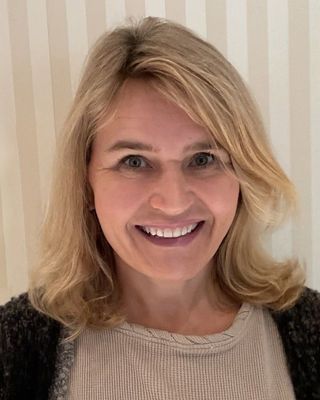 Photo of Leanne Goth, Psychologist, LP