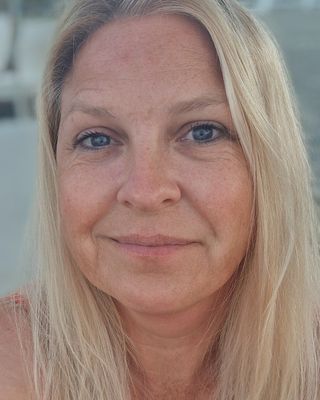 Photo of Rebecca Florence Thompson, Counsellor, MNCPS Acc.