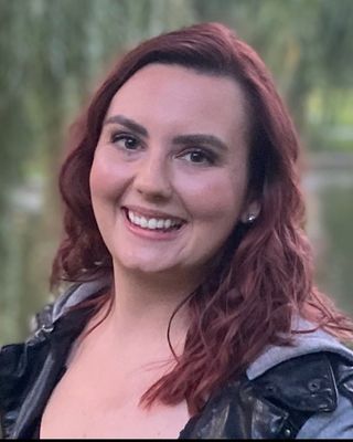Photo of Abigail Girard, Clinical Social Work/Therapist, LCSW
