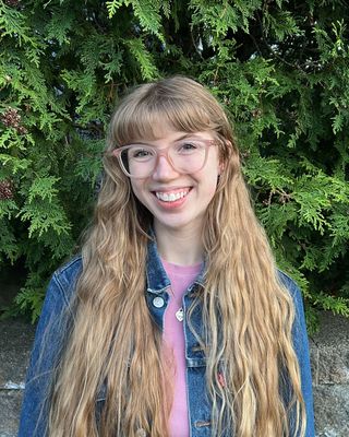 Photo of Julia Tuomala, LMSW