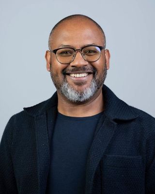 Photo of Douglas Silveira, Psychotherapist, MA, BACP