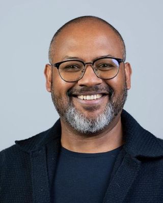 Photo of Douglas Silveira, Psychotherapist, MA, BACP