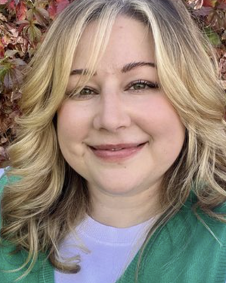 Photo of Whitney Florea, Pre-Licensed Professional, MSW
