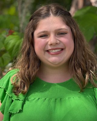 Photo of Caroline Holt, Pre-Licensed Professional, MSW, RCSWI