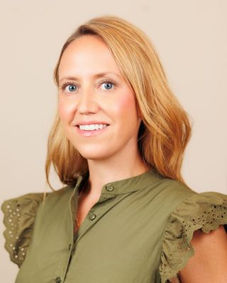 Photo of Kelley Oldham, Counselor in North Center, Chicago, IL