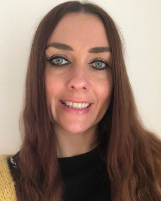 Photo of Claire Wannop, Counsellor, MNCPS Acc.