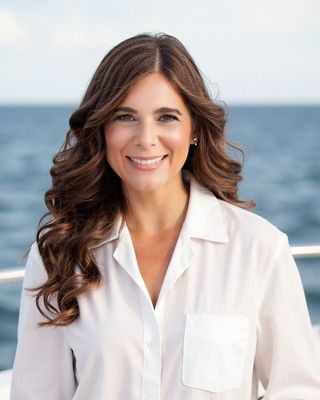 Photo of Roxana Crosman, Counselor, MA, LMHC, NCC, QS