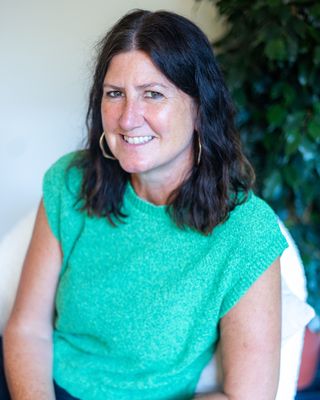 Photo of Lucy Shimmens, Psychotherapist, MSc, MUKCP