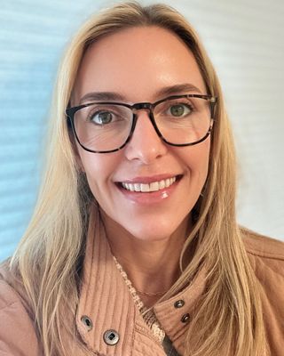 Photo of Casey Binstadt, Marriage & Family Therapist, LMFT