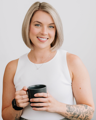 Photo of Lisa Richardson, Registered Psychotherapist, MA, CCC