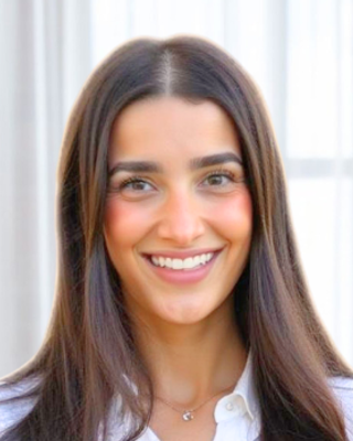 Photo of Carly Elmalem, Registered Social Worker, MSW