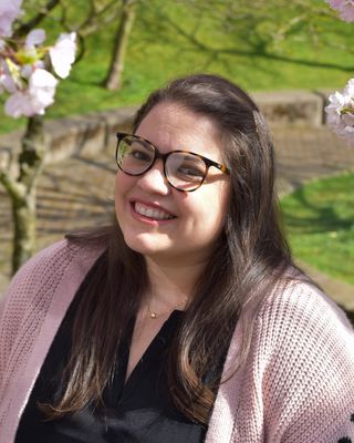 Photo of Zoila Gonzalez Avila, Counsellor, MSc, RCC