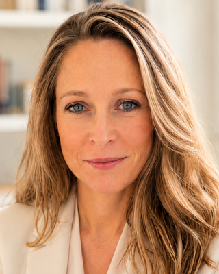 Photo of Tania Xenopoulos - Individual & Couples Therapist / Tania Xenopoulos, Registered Psychotherapist (Qualifying), RP(Q), BA