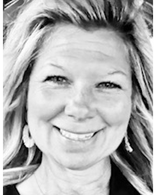 Photo of Cara Kelly O'Brien Smith, Clinical Social Work/Therapist, LCSW