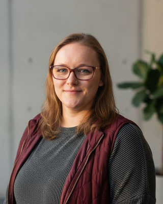 Photo of Melissa Handt, Clinical Social Work/Therapist, LICSW