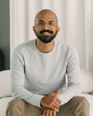 Photo of Neil Choudhuri, Registered Psychotherapist (Qualifying), MA, BSc