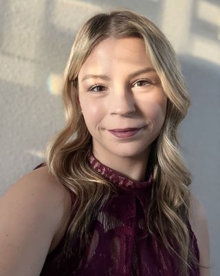Photo of Andrea Nicole Rhoads, Pre-Licensed Professional, LSWAIC, RCSWI, MSW