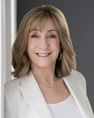 Photo of Wendy Fisher Mayper - Seasons Therapy, LLC - Wendy Fisher Mayper, LCSW, Clinical Social Work/Therapist, LCSW