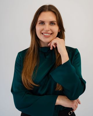 Photo of Natalie Arnold, Pre-Licensed Professional