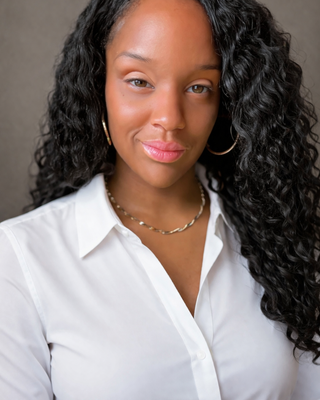 Photo of Erin Hurde, Clinical Social Work/Therapist, LCSW