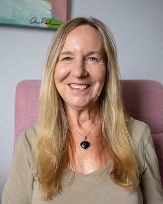 Photo of Julie Marie Smyser, Psychiatric Nurse Practitioner, PMHNP