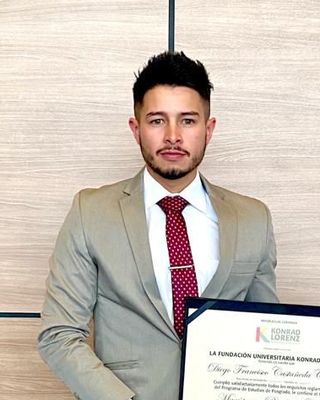 Foto de Diego C Castaneda, Psicoterapeuta, MSc