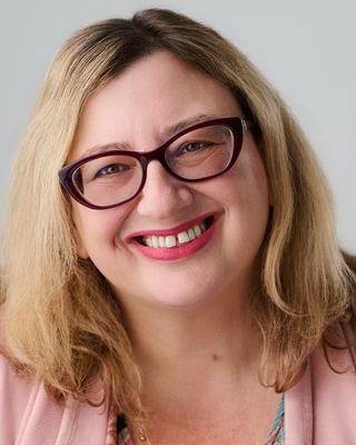 Photo of Lara Silkoff, Psychologist, MA, PsyBA - Ed. Psych.
