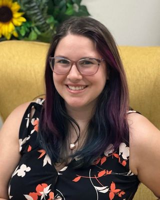 Photo of Neeshali Piekutowski, Registered Psychotherapist (Qualifying), CCC, MA, BsFS