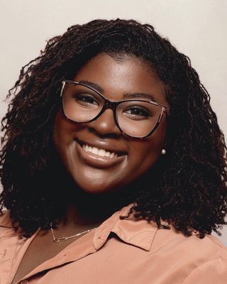 Photo of Taylor Woodard, Pre-Licensed Professional, BA, Intern